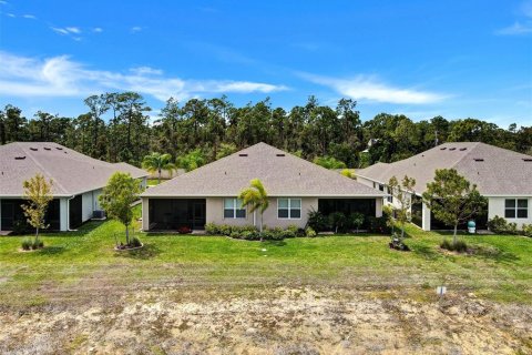 House in North Fort Myers, Florida 2 bedrooms, 139.07 sq.m. № 2231409 - photo 27