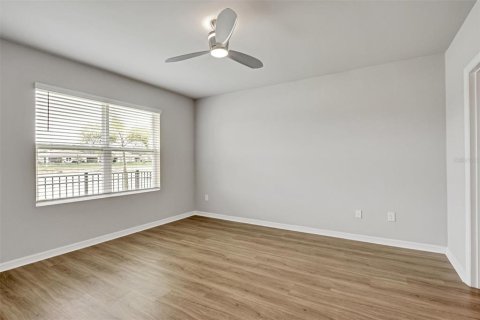 House in North Fort Myers, Florida 2 bedrooms, 139.07 sq.m. № 2231409 - photo 7