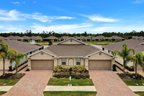 House in North Fort Myers, Florida 2 bedrooms, 139.07 sq.m. № 2231409 - photo 26