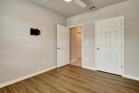 House in North Fort Myers, Florida 2 bedrooms, 139.07 sq.m. № 2231409 - photo 23