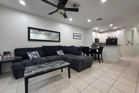 Adosado en alquiler en Miramar, Florida, 3 dormitorios, 167.22 m2 № 1974627 - foto 14