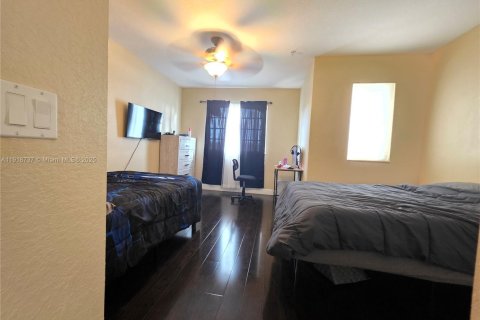 Adosado en alquiler en Miramar, Florida, 3 dormitorios, 167.22 m2 № 1974627 - foto 27