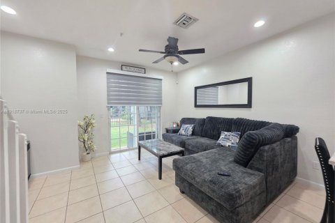 Adosado en alquiler en Miramar, Florida, 3 dormitorios, 167.22 m2 № 1974627 - foto 12