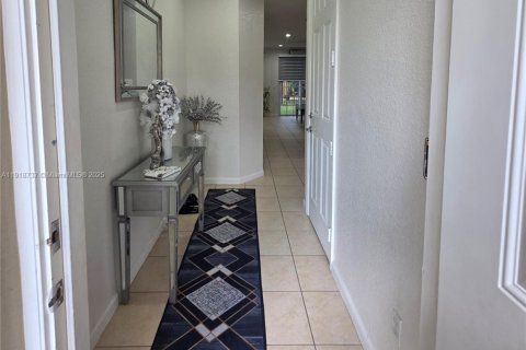 Adosado en alquiler en Miramar, Florida, 3 dormitorios, 167.22 m2 № 1974627 - foto 2