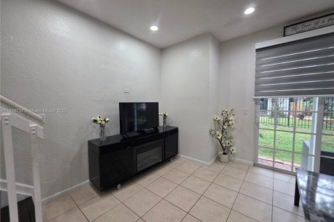 Adosado en alquiler en Miramar, Florida, 3 dormitorios, 167.22 m2 № 1974627 - foto 9