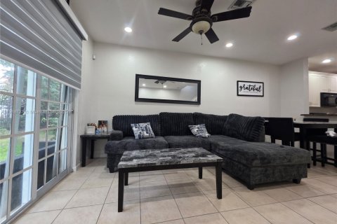 Adosado en alquiler en Miramar, Florida, 3 dormitorios, 167.22 m2 № 1974627 - foto 16