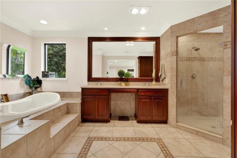 Купить виллу или дом в Мирамар, Флорида 4 спальни, 308.34м2, № 2041366 - фото 30