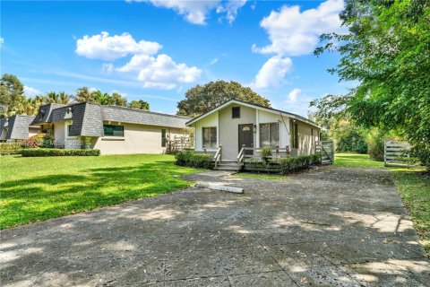 Купить виллу или дом в Мирамар, Флорида 4 спальни, 308.34м2, № 2041366 - фото 3