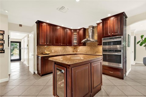 Купить виллу или дом в Мирамар, Флорида 4 спальни, 308.34м2, № 2041366 - фото 22