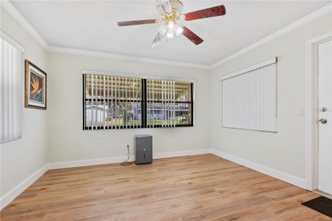 House in Edgewater, Florida 3 bedrooms, 143.44 sq.m. № 1733340 - photo 11
