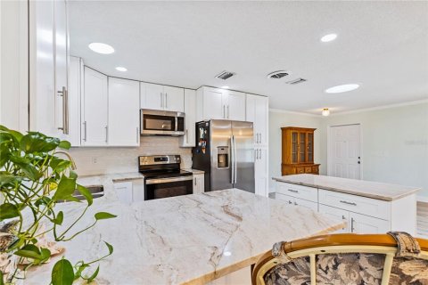 House in Edgewater, Florida 3 bedrooms, 143.44 sq.m. № 1733340 - photo 7