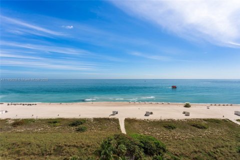 Condominio en venta en Miami Beach, Florida, 5 dormitorios, 427.26 m2 № 1700326 - foto 4