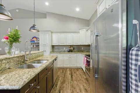 House in Bell, Florida 2 bedrooms, 138.98 sq.m. № 1740463 - photo 4