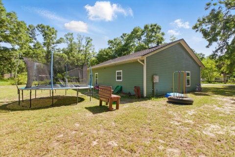 House in Bell, Florida 2 bedrooms, 138.98 sq.m. № 1740463 - photo 21