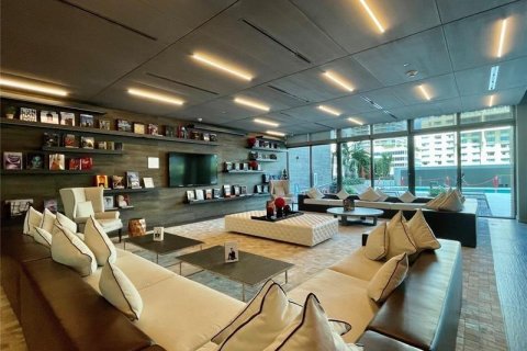 Condominio en venta en Miami, Florida, 49.05 m2 № 354314 - foto 1