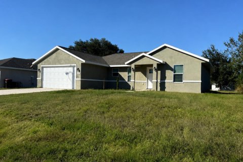 House in Ocala, Florida 3 bedrooms, 142.05 sq.m. № 2177115 - photo 10