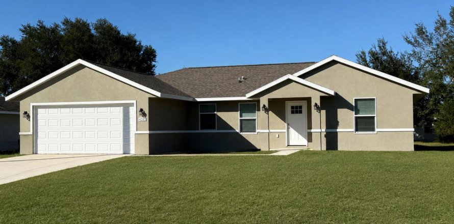House in Ocala, Florida 3 bedrooms, 142.05 sq.m. № 2177115