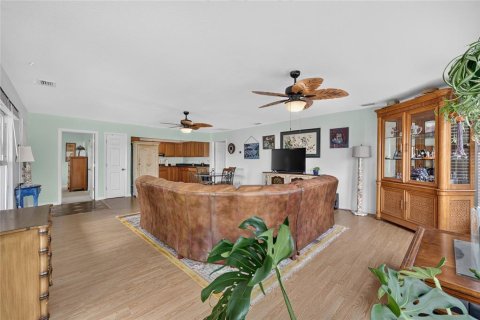 Casa en venta en Summerfield, Florida, 3 dormitorios, 213.12 m2 № 2226142 - foto 22