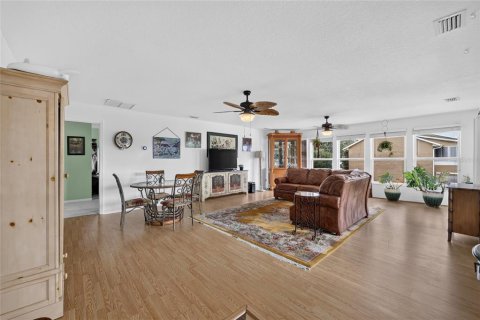 Casa en venta en Summerfield, Florida, 3 dormitorios, 213.12 m2 № 2226142 - foto 29