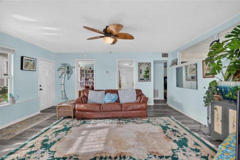 Casa en venta en Summerfield, Florida, 3 dormitorios, 213.12 m2 № 2226142 - foto 20