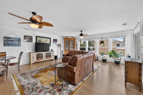 Casa en venta en Summerfield, Florida, 3 dormitorios, 213.12 m2 № 2226142 - foto 24