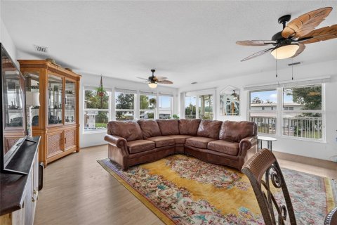 Casa en venta en Summerfield, Florida, 3 dormitorios, 213.12 m2 № 2226142 - foto 23