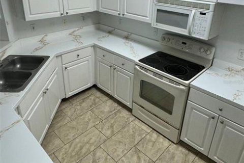 Condo in Orlando, Florida, 3 bedrooms  № 1570662 - photo 6