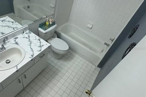 Condo in Orlando, Florida, 3 bedrooms  № 1570662 - photo 11