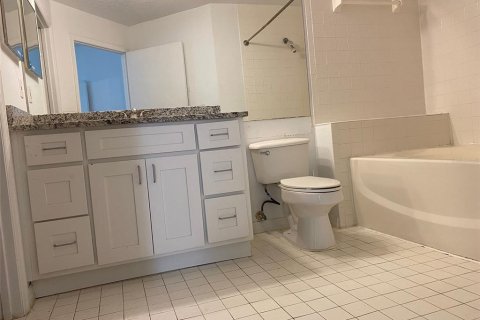 Condo in Orlando, Florida, 3 bedrooms  № 1570662 - photo 5