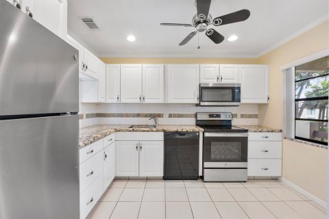Copropriété à vendre à Boca Raton, Floride: 2 chambres, 112.97 m2 № 2241471 - photo 9