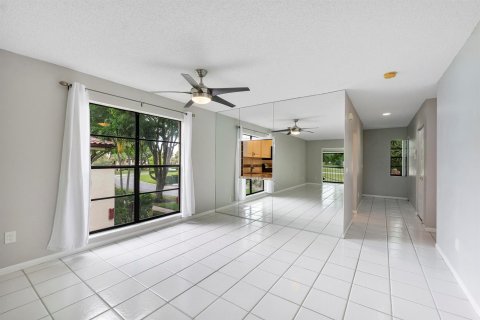 Copropriété à vendre à Boca Raton, Floride: 2 chambres, 112.97 m2 № 2241471 - photo 11