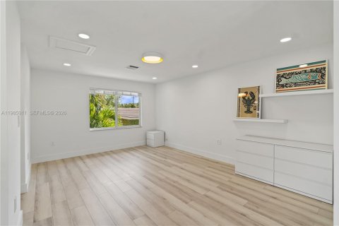 Villa ou maison à louer à Miami, Floride: 4 chambres, 232.26 m2 № 2046699 - photo 26