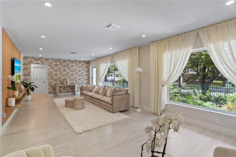 Villa ou maison à louer à Miami, Floride: 4 chambres, 232.26 m2 № 2046699 - photo 12
