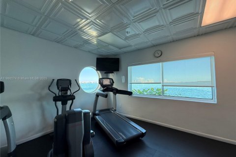 Condominio en alquiler en Miami, Florida, 2 dormitorios, 89.19 m2 № 2012568 - foto 21