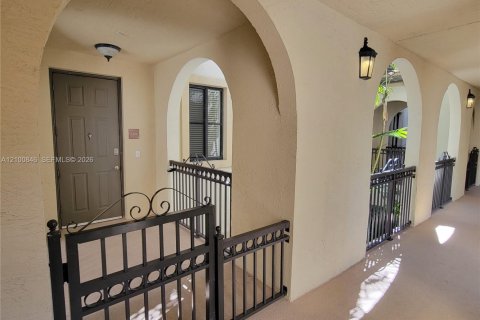 Townhouse in Sunrise, Florida 3 bedrooms, 173.26 sq.m. № 2401638 - photo 17