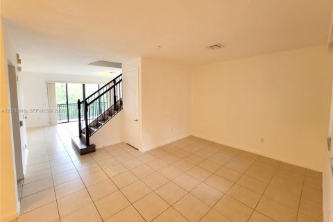 Touwnhouse à Sunrise, Floride 3 chambres, 173.26 m2 № 2401638