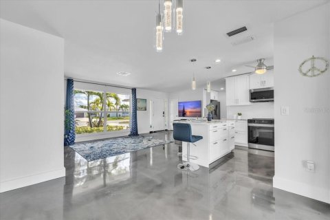 Villa ou maison à vendre à Punta Gorda, Floride: 3 chambres, 134.71 m2 № 2101567 - photo 9