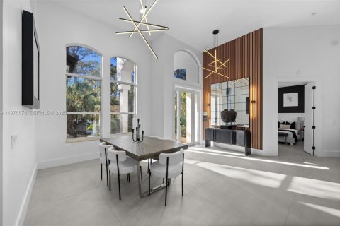 House in Parkland, Florida 5 bedrooms, 290.88 sq.m. № 2040623 - photo 5