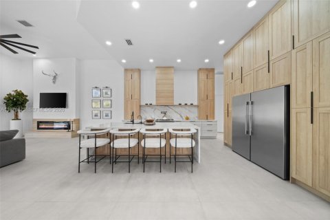 House in Parkland, Florida 5 bedrooms, 290.88 sq.m. № 2040623 - photo 12