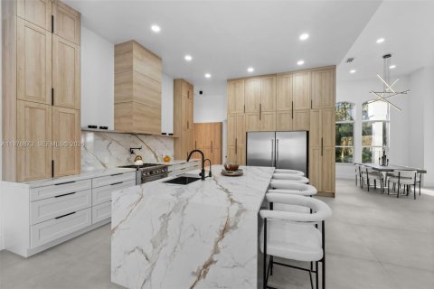 House in Parkland, Florida 5 bedrooms, 290.88 sq.m. № 2040623 - photo 16