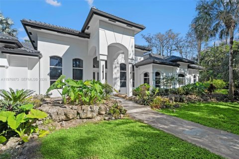 House in Parkland, Florida 5 bedrooms, 290.88 sq.m. № 2040623 - photo 2