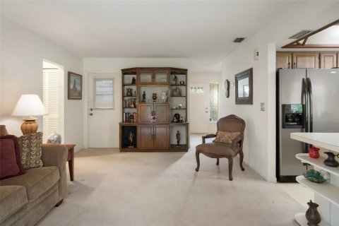 House in Homosassa, Florida 2 bedrooms, 139.82 sq.m. № 1690404 - photo 7