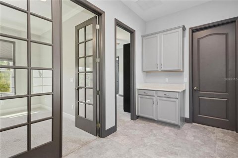 Villa ou maison à vendre à Winter Garden, Floride: 4 chambres, 323.95 m2 № 2388349 - photo 23