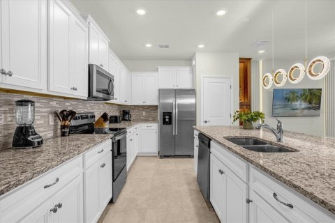 Touwnhouse à vendre à Davenport, Floride: 5 chambres, 213.02 m2 № 2212248 - photo 13