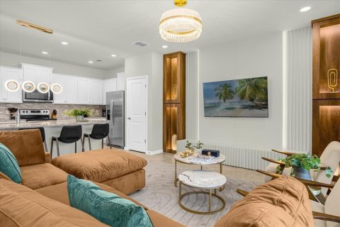 Touwnhouse à vendre à Davenport, Floride: 5 chambres, 213.02 m2 № 2212248 - photo 4
