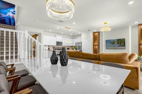 Touwnhouse à vendre à Davenport, Floride: 5 chambres, 213.02 m2 № 2212248 - photo 9
