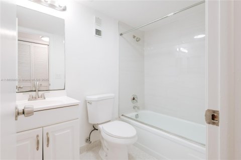 Condo in Davie, Florida, 2 bedrooms  № 1890764 - photo 20