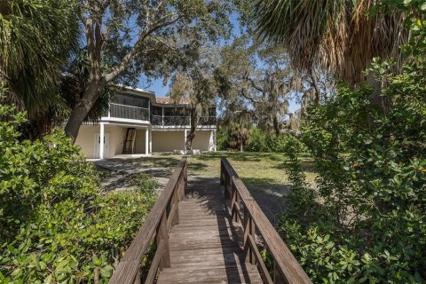 House in Holiday, Florida 3 bedrooms, 180.6 sq.m. № 1848517 - photo 12