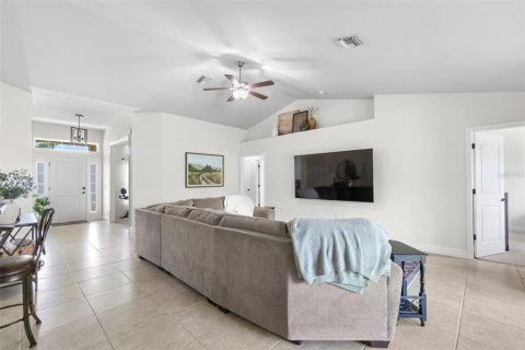 Casa en venta en North Port, Florida, 4 dormitorios, 198.63 m2 № 1904494 - foto 9