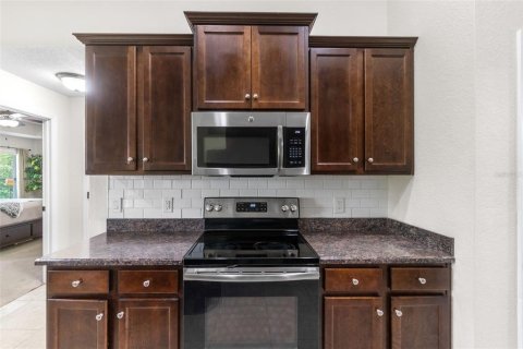 Casa en venta en North Port, Florida, 4 dormitorios, 198.63 m2 № 1904494 - foto 18